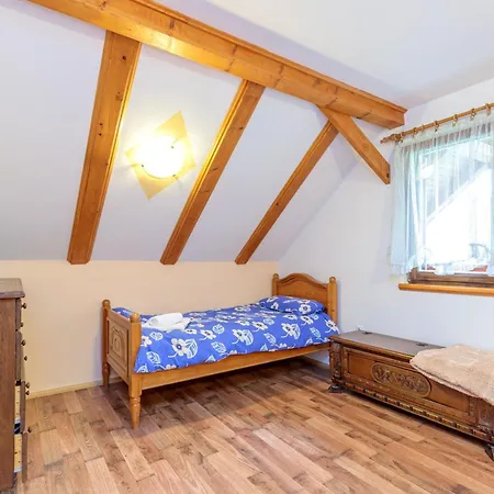 With Private Whirlpool And Sauna - Happy Hébergement de vacances Zavrh