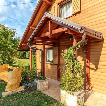 Hébergement de vacances With Private Whirlpool And Sauna - Happy *